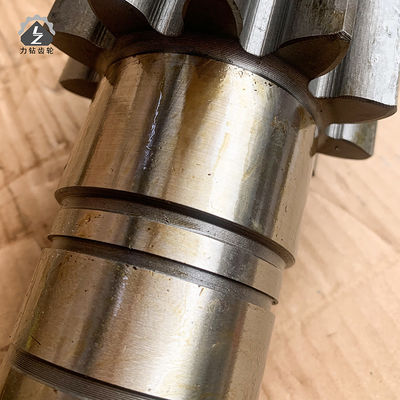 เครื่องจักร YC85 รถขุดสวิงกระปุกเกียร์โรตารี่เพลาเฟือง 11 ฟัน 19 ปุ่ม